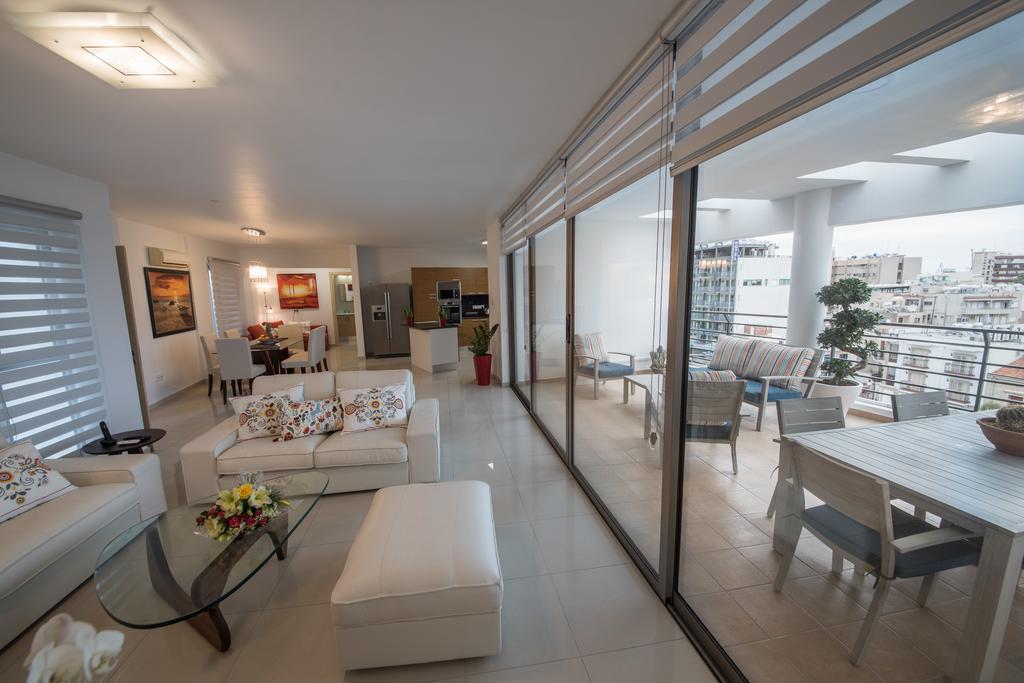 Skylight Megaron Apartment Larnaca Exterior foto