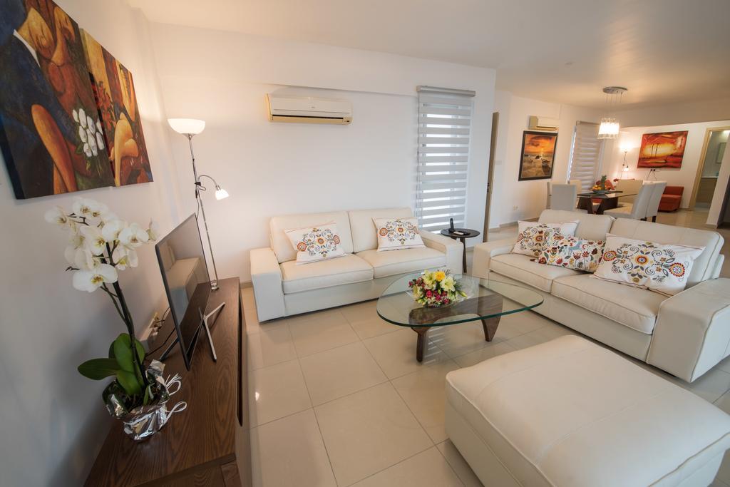 Skylight Megaron Apartment Larnaca Exterior foto