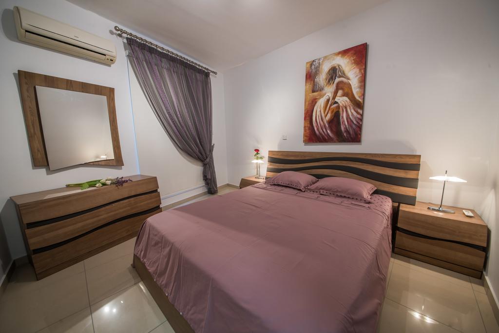 Skylight Megaron Apartment Larnaca Exterior foto
